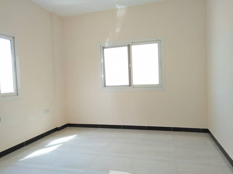 شقة في تجارية مويلح 1 غرفة 21000 درهم - 4820700