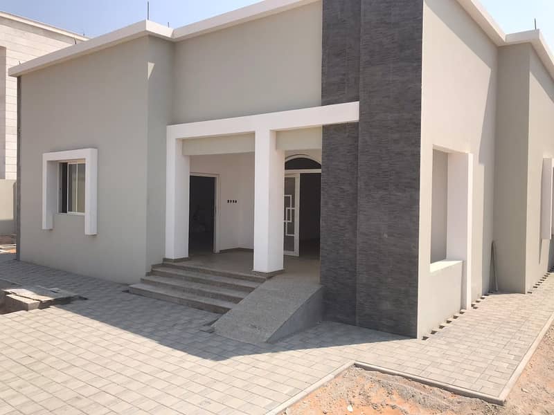 Irreplaceable opportunity for those who want real estate investment for sale Villa at a very attractive price in a vital area in - Ras Al-Khaimah