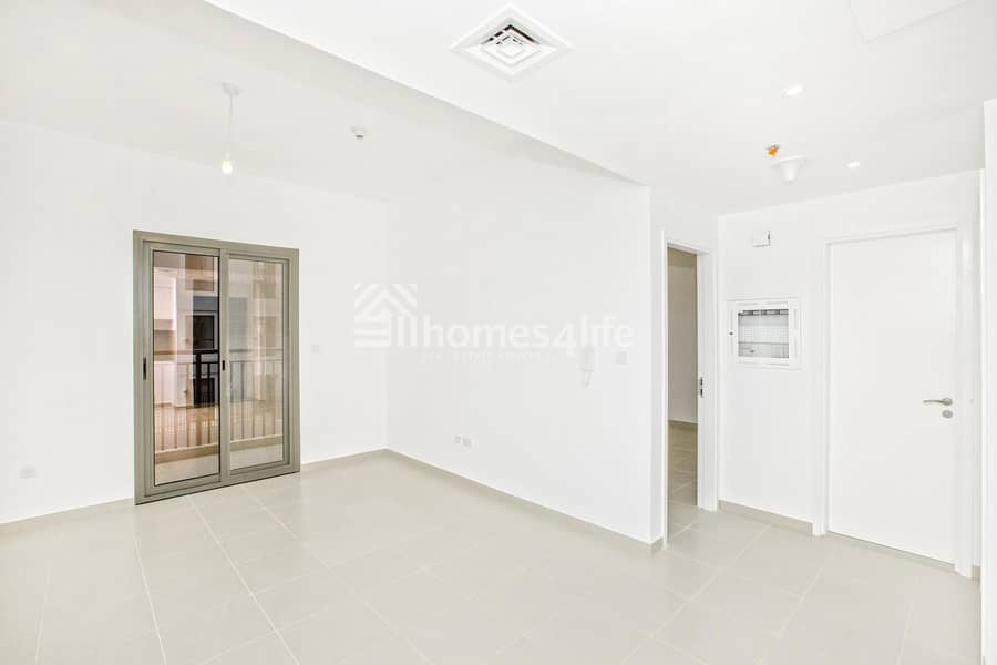 28 Best Priced |Ready to Move in | With One Car Park