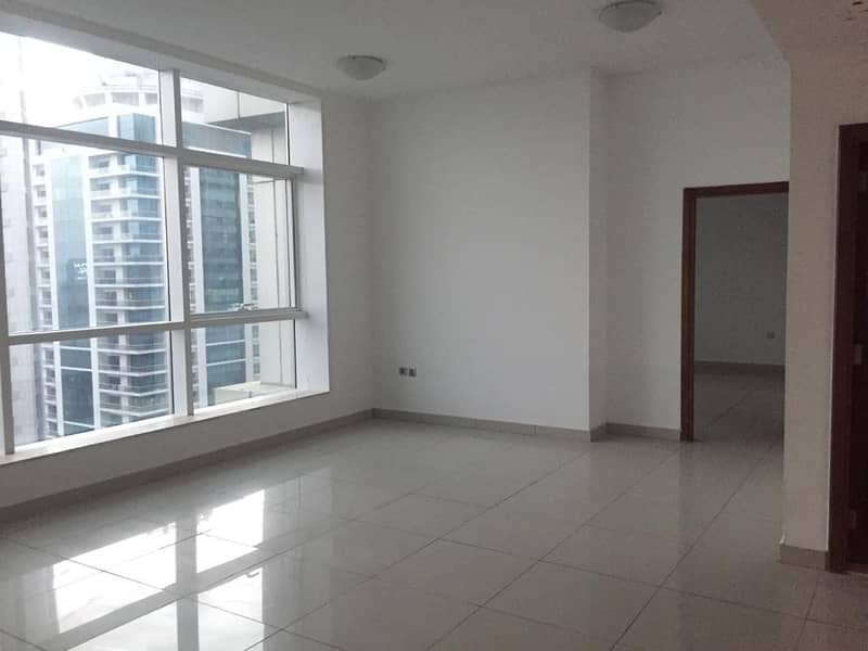 Three Bedroom Apartment in Pinnacle Tower I High Flo...