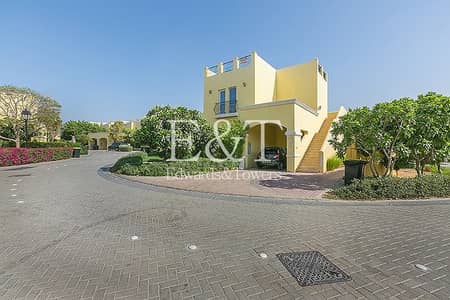 Fabulous | Vacant | Upper floor Townhouse | DL Fabulous | Vacant | Upper floor Townhouse | DL
