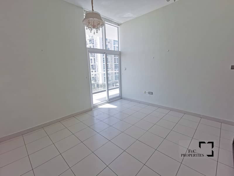 19 Garden View | Vacant | Two Balconies