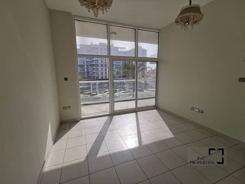 13 Park View | Vacant | Large Balcony