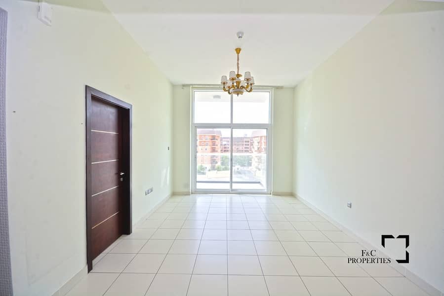 5 The Largest 1BR | Multiple chqs | Ready To Move