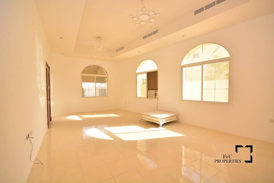 9 Spacious 3br | big garden | Swimming Pool