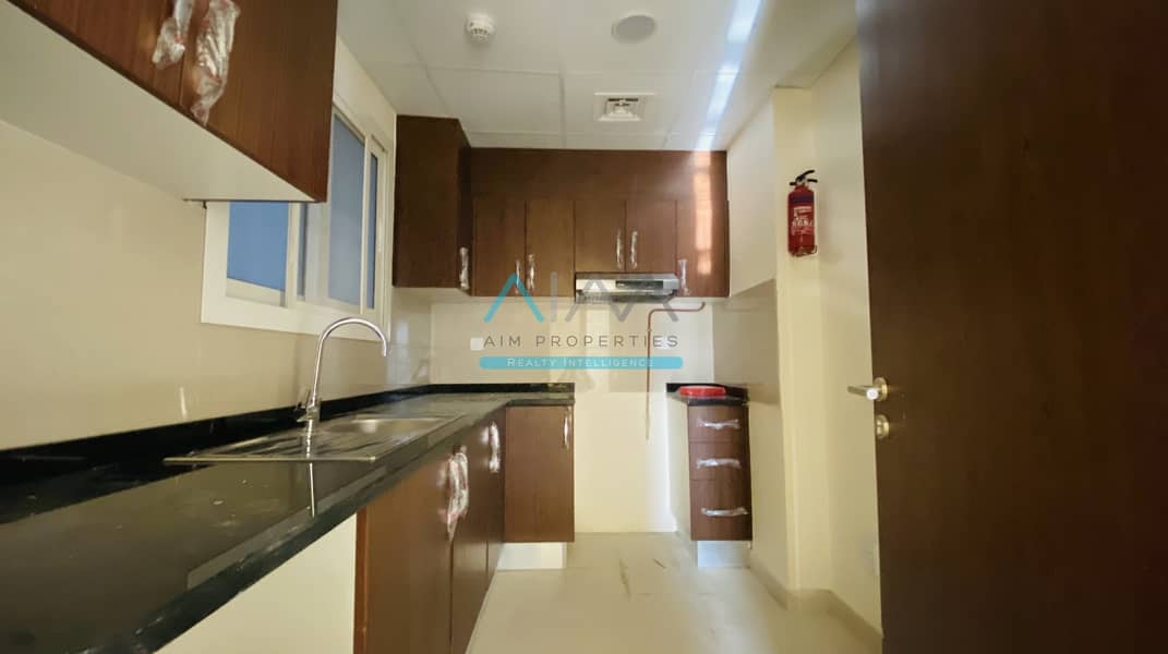 8 Brand New 2 Months Free One Bed|Hall|Close Kitchen|Balcony
