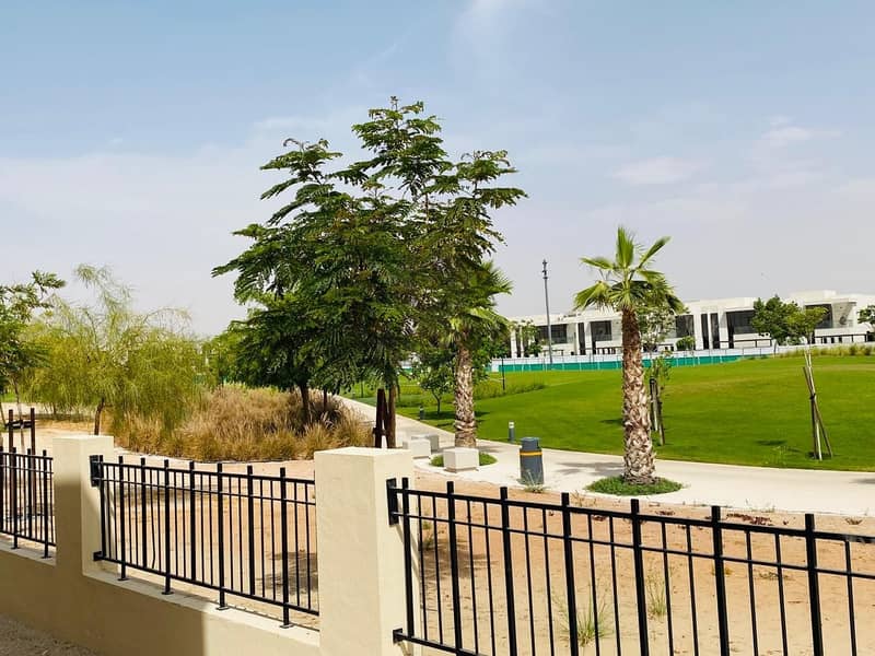 44 Ready to move villa in Dubai Damac hills Park villas.