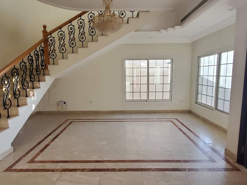 For rent a villa in Al Falaj / Sharjah