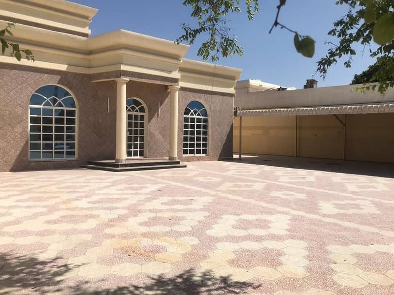 House for rent in Mushrif Kahraba, a citizen, a very large area * excellent location