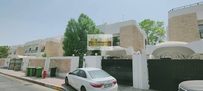 Appealing Villa w/ Garden in Khalidiya Corniche Appealing Villa w/ Garden in Khalidiya Corniche
