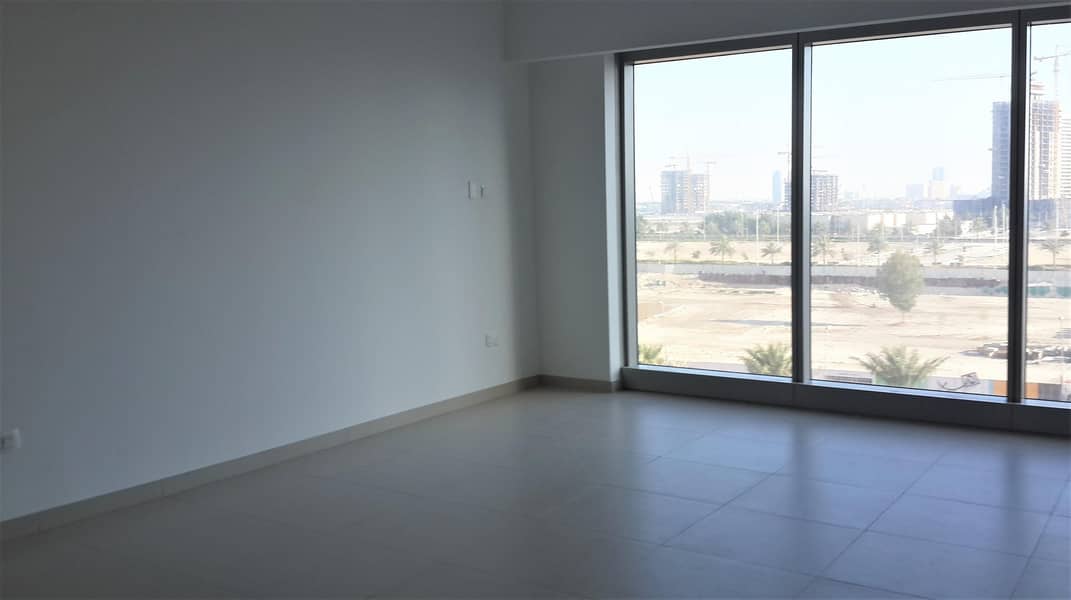 8 An Amazing 1 BR Apartment High Floor Bigger Layout
