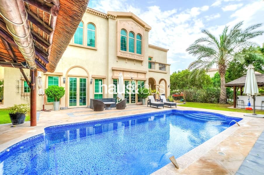 Four Bed | Fantastic Pool | End of Month