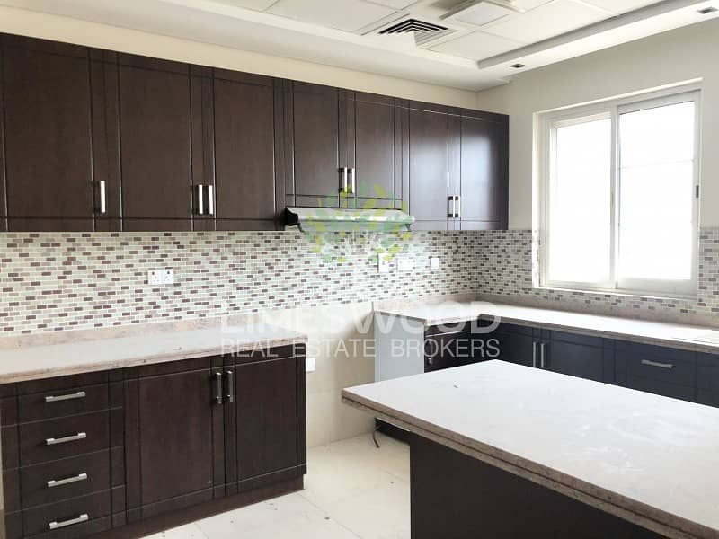 Spacious 4 br plus maid villa in Wasl 90 Al Badaa