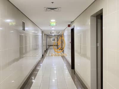 Spacious ONE BHK with Balcony Spacious ONE BHK with Balcony