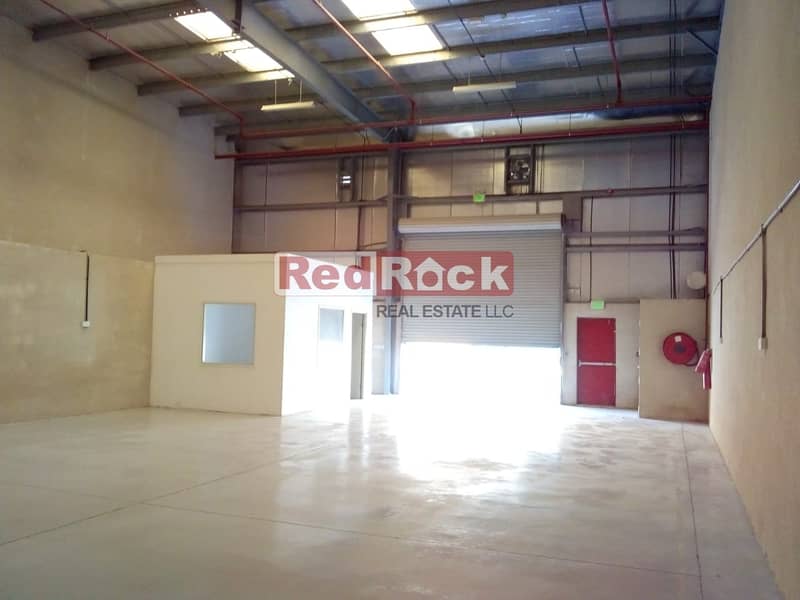 Aed 43K/Yr for 2100 Sqft Warehouse with Lovely Office in Jebel Ali