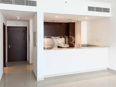 Closed Kitchen | Chiller Free | Bright & Spacious Closed Kitchen | Chiller Free | Bright & Spacious