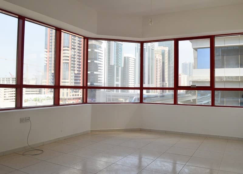 42 Hot Deal! 3BR @75k/yr. | 4 Cheques 3BR Plus Laundry