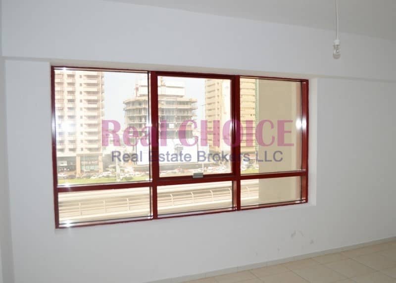 26 Hot Deal! 3BR @75k/yr. | 4 Cheques 3BR Plus Laundry