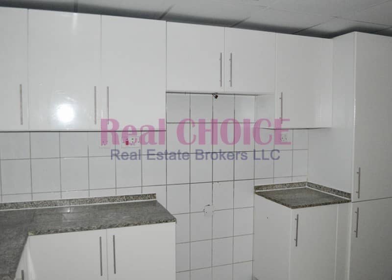 33 Hot Deal! 3BR @75k/yr. | 4 Cheques 3BR Plus Laundry