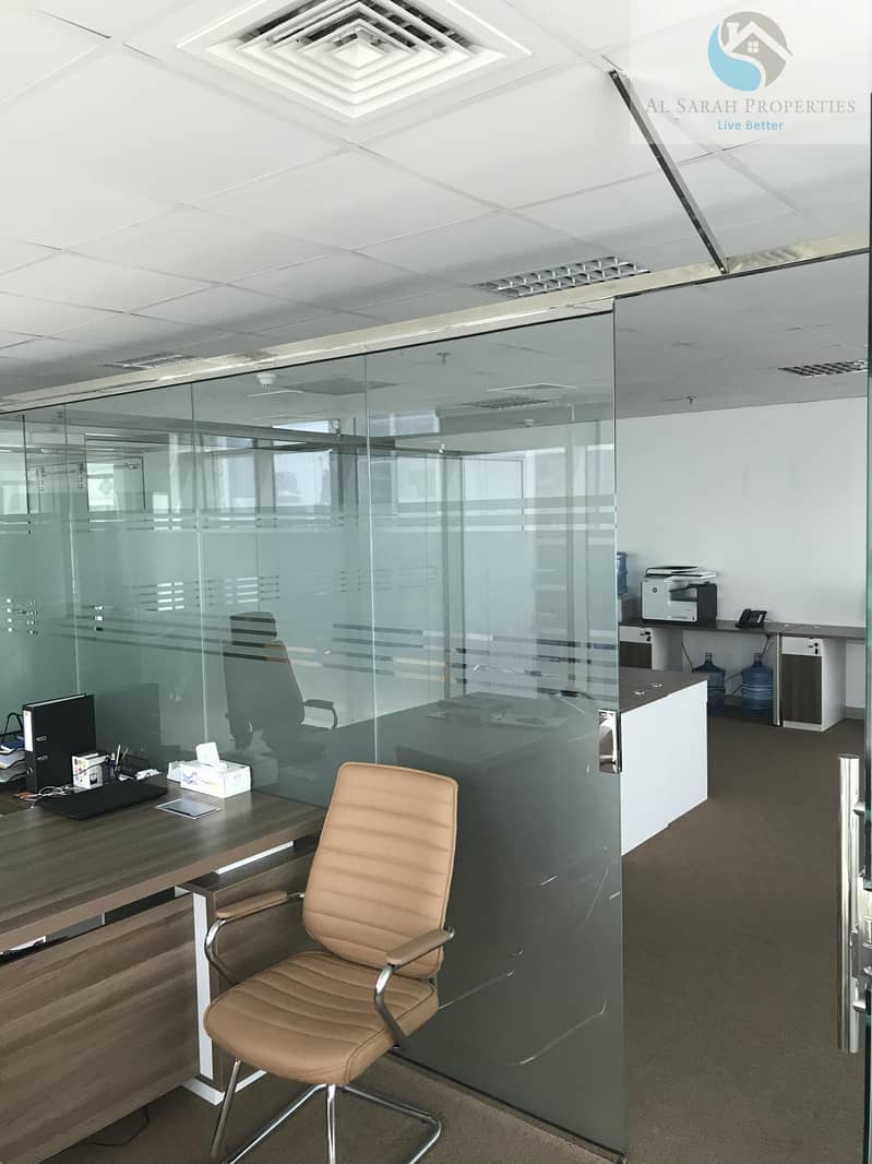 Super Distress!!! Fitted Office With Glass Partitions In Metropolis Is For Rent