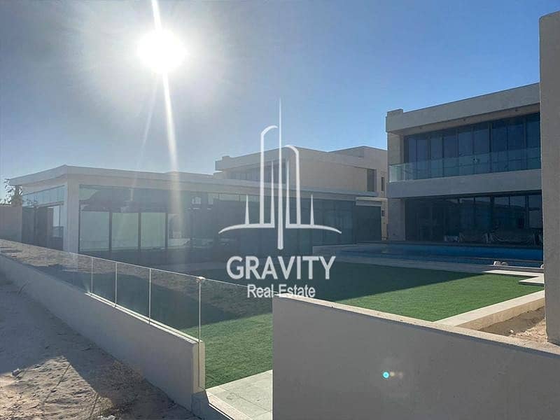 Great Living in this Upgraded 5BR Villa Great Living in this Upgraded 5BR Villa