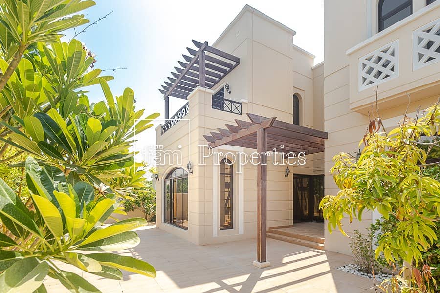 4 Bed Middle | Single Row | Salam Centre 4 Bed Middle | Single Row | Salam Centre