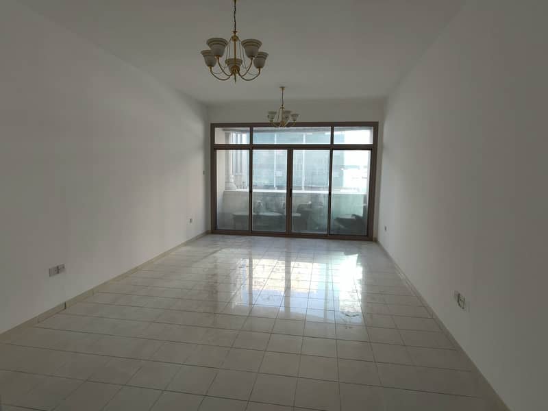 Easy Exit for Dubai | Specious 3BHK in 40k | Master B/Room,W. Robes,Balcony | at Al Khan Street