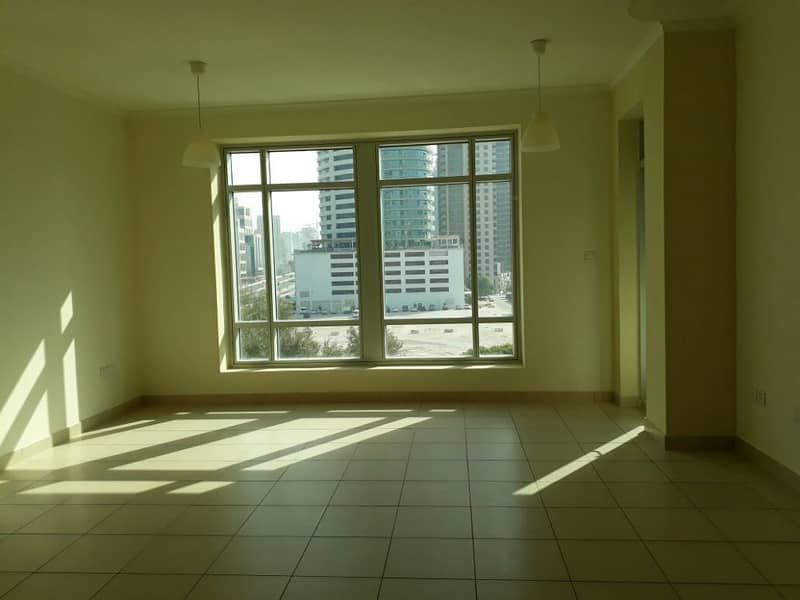 位于迪拜市中心，景观高塔，景观高塔B座 1 卧室的公寓 90000 AED - 2782159