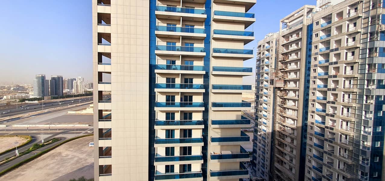 HAMZA TOWER 2 BED ROOM AVAILABLE FOR RENT WITH BALCONY ONLY 37,000 YEARLY