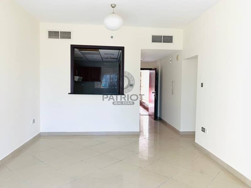 2 BEAUTIFUL UNFURNISHED  2 BEDROOM APARTMENT  IN CLUSTER A Dubai gate 2