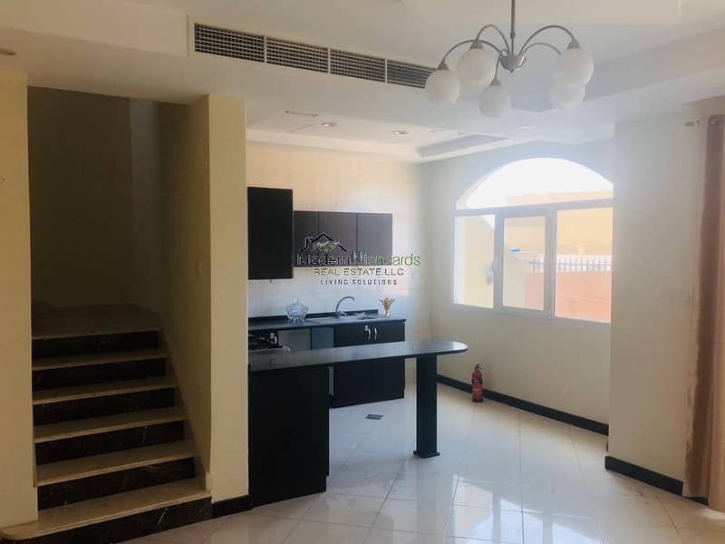 Spacious Townhouse For Sale near Makthoom Airport Spacious Townhouse For Sale near Makthoom Airport