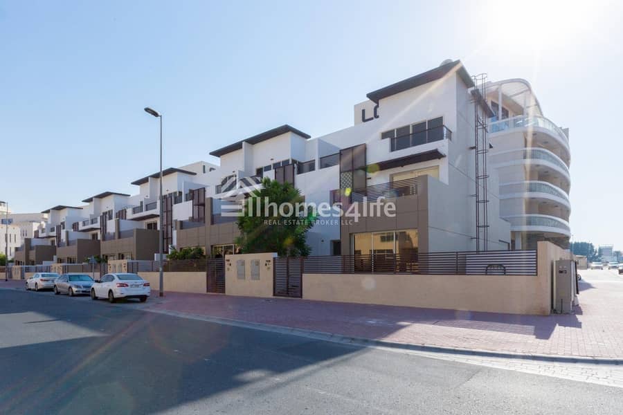 Spacious 4BR Townhouse | Excellent Quality Spacious 4BR Townhouse | Excellent Quality
