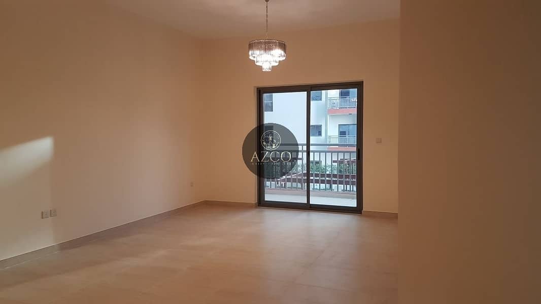 STUNNING WELL MAINTAIN AC FREE NEXT TO METRO | GRAB NOW
