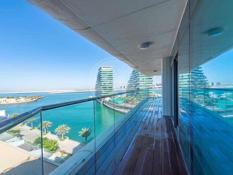 Amazing apartment with full sea views | Must view!