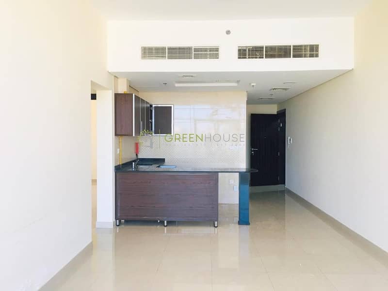 Extremely Spacious 2 Bed Apt. with Balcony | Road View | Burj Residence