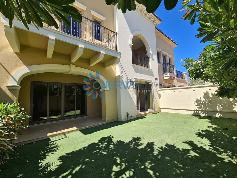 Hot Deal | Luxurious 4BRM Townhouse | Vacant Hot Deal | Luxurious 4BRM Townhouse | Vacant