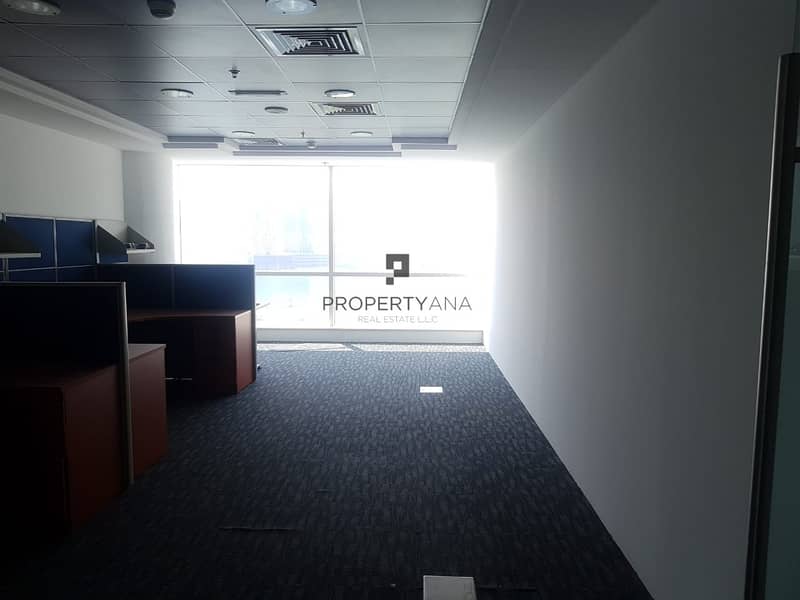 Corner Unit |Fitted Office| Good deal| Canal view