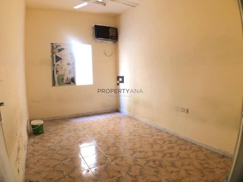 3 BR | Near Public Transport and All Facilities