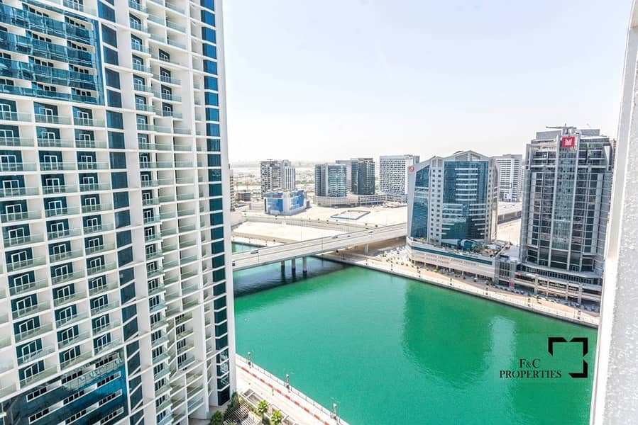 12 Live the Luxury | High Floor | Canal View