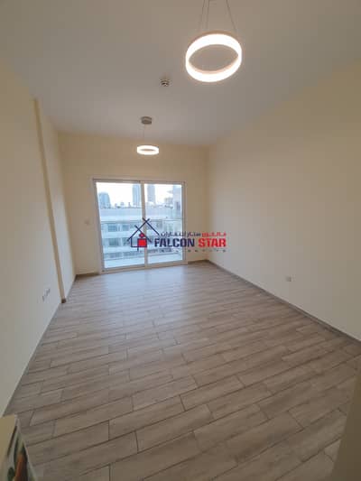 PREMIUM STUDIO WITH KITCHEN APPLIANCE READY TO MOVE PREMIUM STUDIO WITH KITCHEN APPLIANCE READY TO MOVE