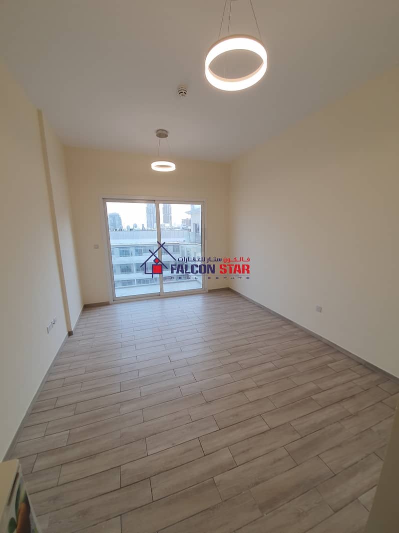 PREMIUM STUDIO WITH KITCHEN APPLIANCE READY TO MOVE PREMIUM STUDIO WITH KITCHEN APPLIANCE READY TO MOVE