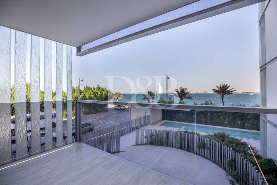 Luxury 3 Bed with Stunning Sea View | Furnished