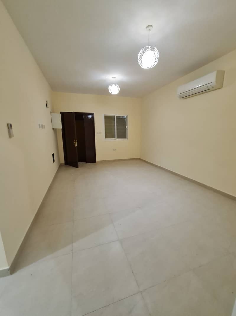 Таунхаус в Аль Шамха, 2 cпальни, 50000 AED - 4831751