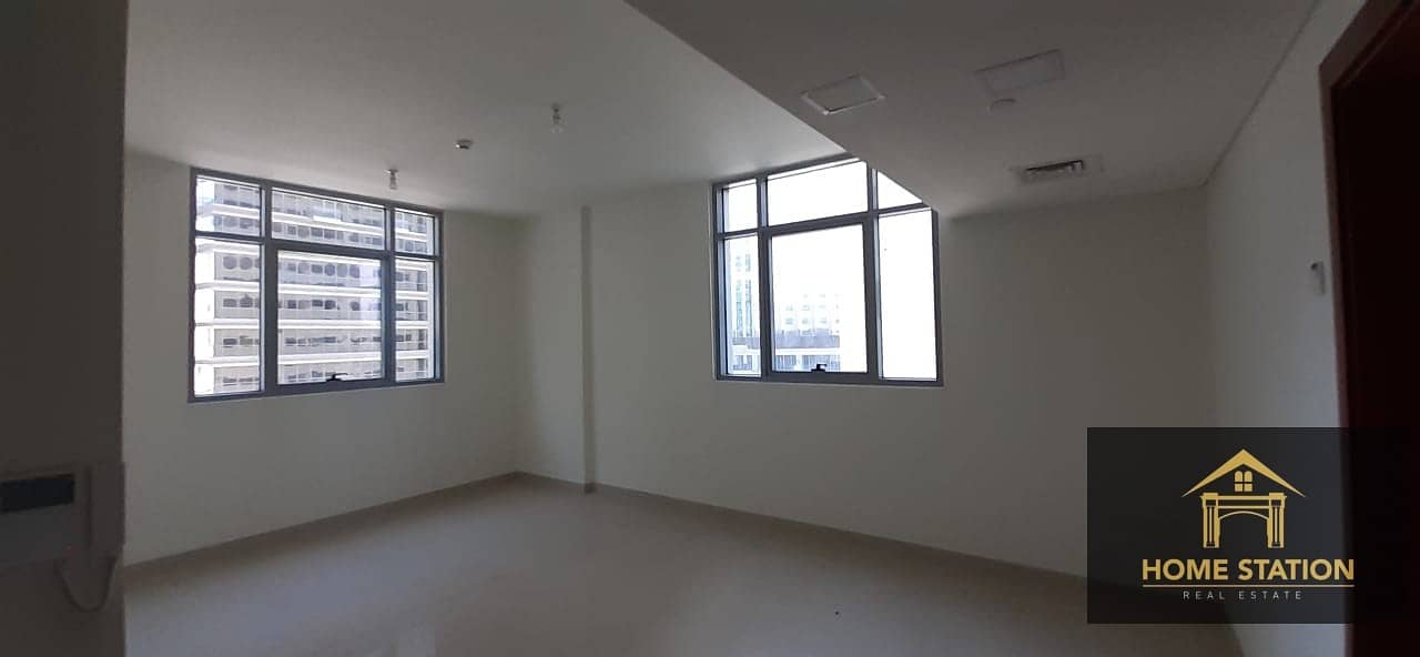 Chiller Free | Bright & Spacious |1 BR Near MOE