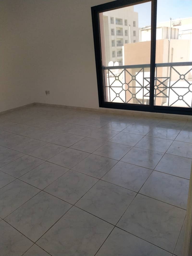 2 bedroom available near Al rigga  filpino family sharing allowed full facility available