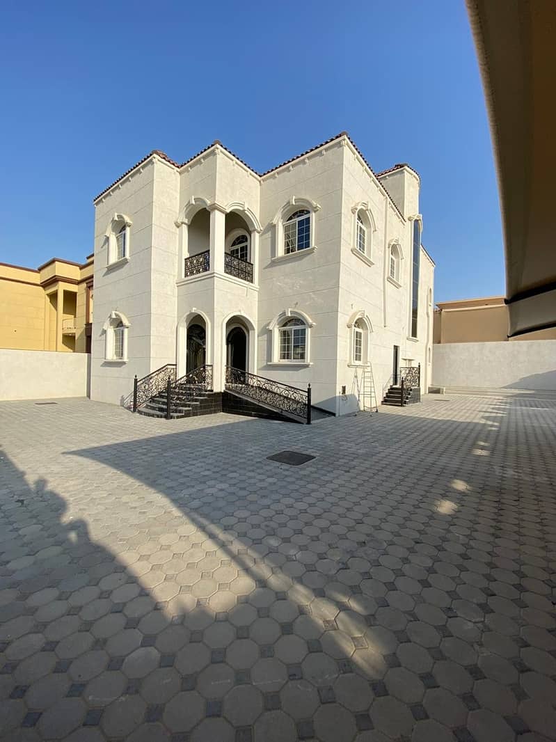 Very Spacious, 5 bedroom with hall ,majlis for rent in Al Raqaib Ajman