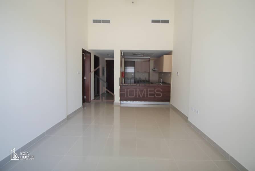 Spacious 1br| with balcony | Big layout Spacious 1br| with balcony | Big layout