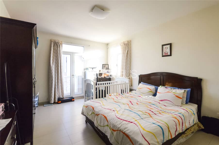 6 Vacant On Transfer | Communal View | 3 bed + Maid