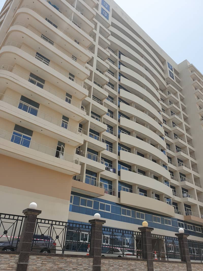 SPACIOUS 1 BED ROOM FOR RENT AED 27KCLOSED KITCHEN SPACIOUS 1 BED ROOM FOR RENT AED 27KCLOSED KITCHEN