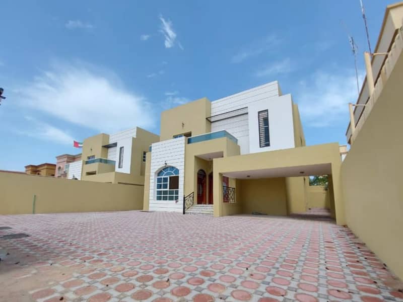 Exclusively from the owner and without any commission for the real estate broker, a modern villa with an area of ​​5000 feet with super deluxe finishing very close to the main street and the mosque with the possibility of bank financing and free ownership